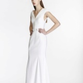 Robe de soirée blanche aux épaules fermées