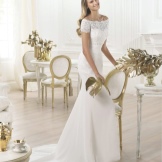 Esküvői ruha a FASHION kollekcióból Pronoviasból csipkével
