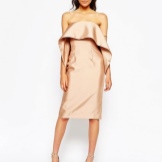 Robe en soie pour la figure Poire (triangle)