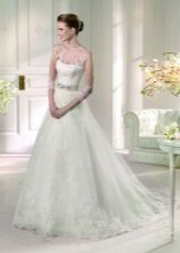 Broderie originale sur tulle