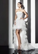 Robe de mariée de Amour Bridal avec un train