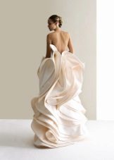 Robe de mariée d'Antonio Riva avec une jupe moelleuse