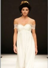 Robe de mariée Empire à épaules dénudées