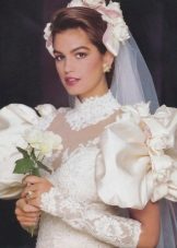 Robe de mariée dans le style des années 80