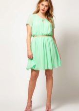 Robe de soirée à la menthe d'été