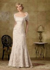 Robe pour la mère de la mariée beige du soir