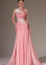 Robe de soirée à la grecque avec un haut asymétrique