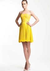 Soirée douce mini robe jaune