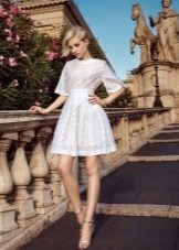 Robe de soirée courte à manches