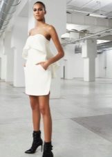 Robe courte blanche du soir directe
