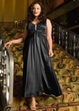 Robe de soirée en satin noir