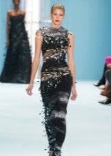 Robe de soirée avec une garniture chère