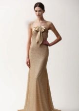 Robes de soirée du Naeem Khan beige