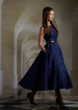 Robe bleue du soir du nouvel an