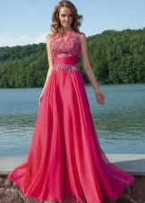 Robe de soirée rouge par Oksana Mucha