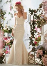 Robe de mariée en dentelle couleur ivoire