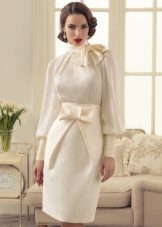 Robe de mariée courte fermée d'une collection Fatigué du luxe de Tatiana Kaplun