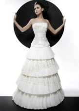 Robe de mariée avec jupe à volants de la collection Courage