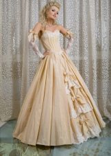 Robe de mariée de la collection de Femme Fatale