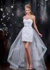 Robe de mariée de la collection EUROPE COLLECTION short avec un train