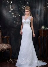 Robe de mariée de la collection EUROPE COLLECTION a-silhouette