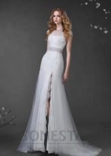 Robe de mariée de la collection Love Story avec une fente