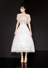 Robe de soirée en dentelle blanche