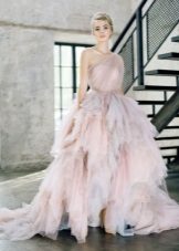 Robe de soirée à volants