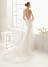 Robe de mariée avec dos entièrement ouvert