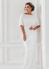Robe de mariée droite fermée sans manches