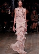 Robe de soirée à volants