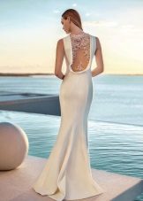 Robe de soirée blanche à dos nu