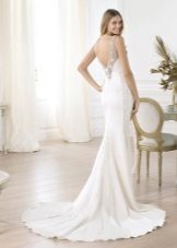 Esküvői ruha, nyitott háttal a Pronovias-tól