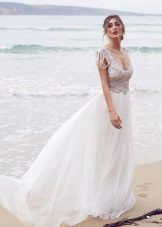 Robe de mariée de la collection Anna Campbell Spirit avec corset décoré