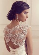 Robe de mariée avec dentelle au dos