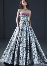 Robe de soirée ouverte