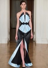 Robe de soirée ouverte avec une fente