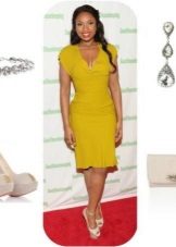 Robe moutarde avec accessoires beiges