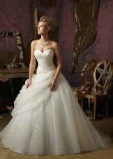La robe de mariée luxuriante de Mori Lee est multi-couches