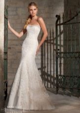 Robe de mariée avec des roses