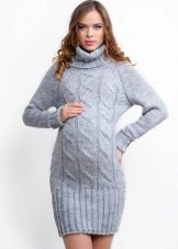 Robe pull de maternité tricotée