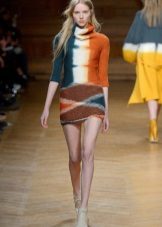 Robe tricotée en bande multicolore