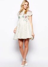 Robe de maternité courte blanche A-Silhouette