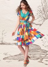 Robe colorée à manches