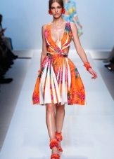 Robe de couleur orange