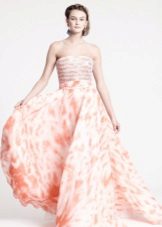 Robe de soirée au sol