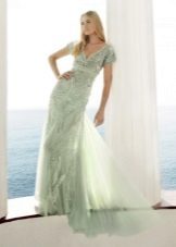 Robe vert clair pour blonde