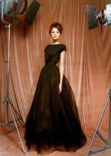 Belle robe marron foncé