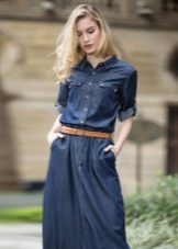 Robe en jean dans le style de safari