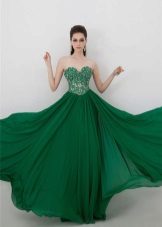 Robe verte au sol
